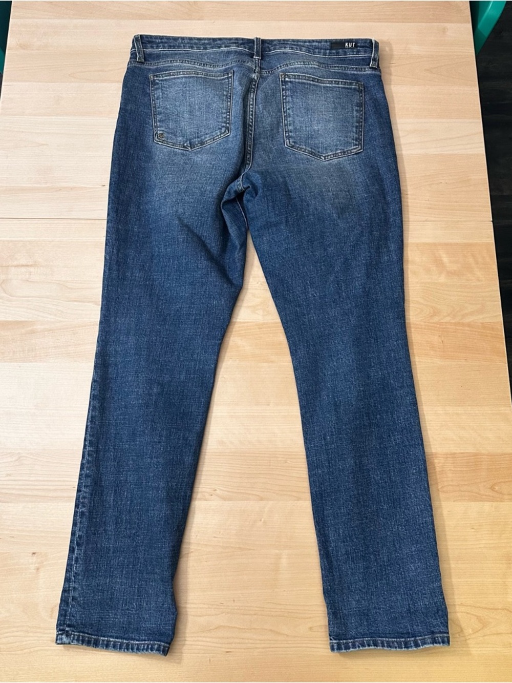 Kut From The Kloth distressed Catherine Boyfriend Jeans, Size 14 - Picture 4 of 9